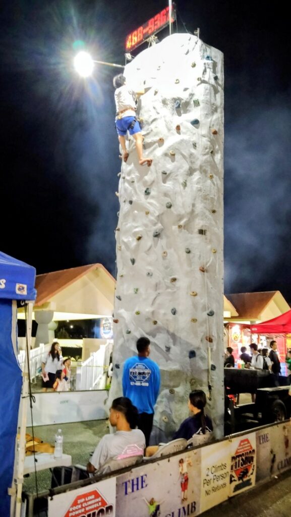 ロッククライミング