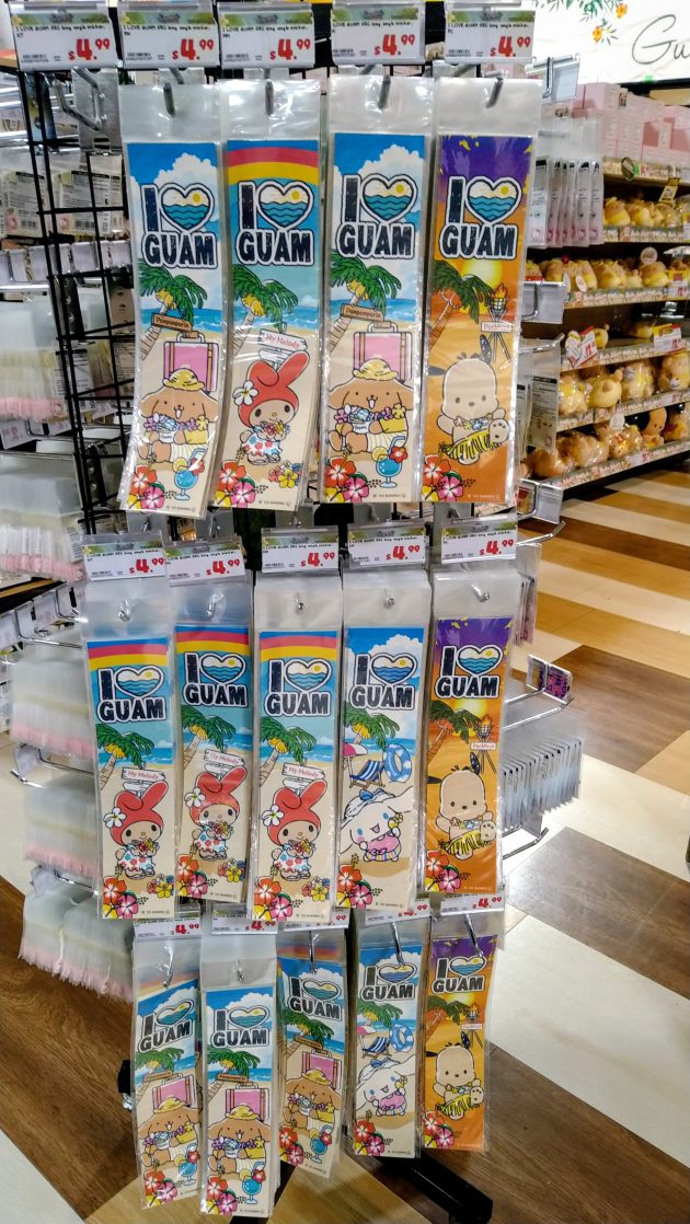 「I ♡ GUAM」のステッカー