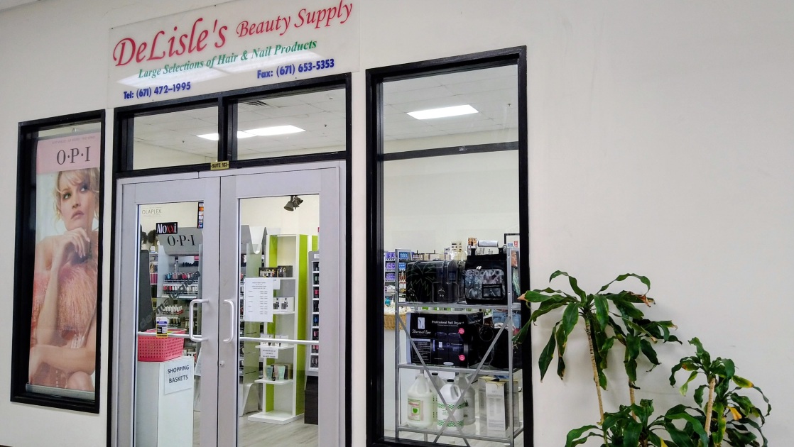 OPI店の入り口