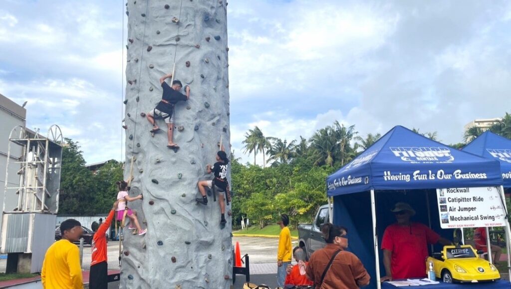 ロッククライミング