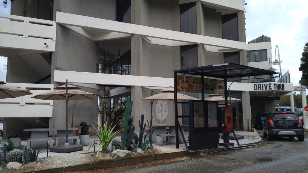 ドライブスルー