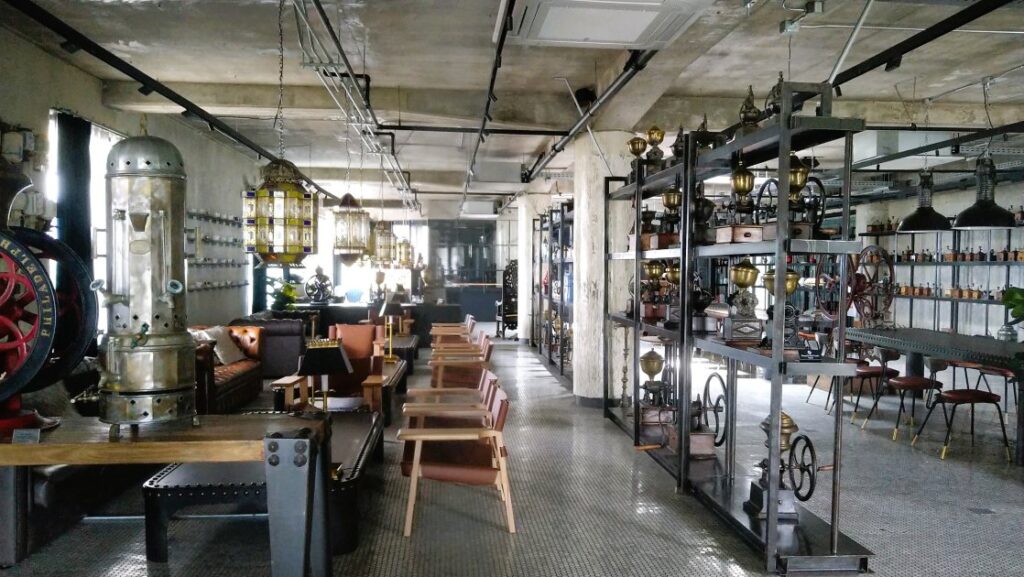 3階のミュージアム「アートギャラリー&コーヒーファクトリー」